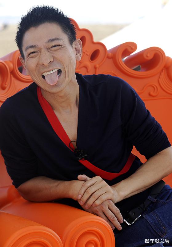 「刘德华」张学友虽被封歌神,但其实他在唱歌上的造诣远不如刘德华!