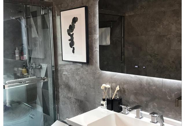 |晒晒2020年流行的现代轻奢，不简单的装修，进门就被客厅迷住了！