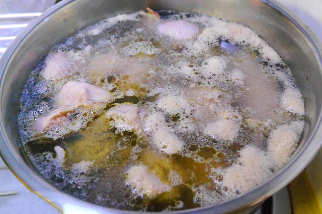 海带■海带跟它一起做，一顿等于慢跑1小时，我一周瘦了5斤，赶紧收藏