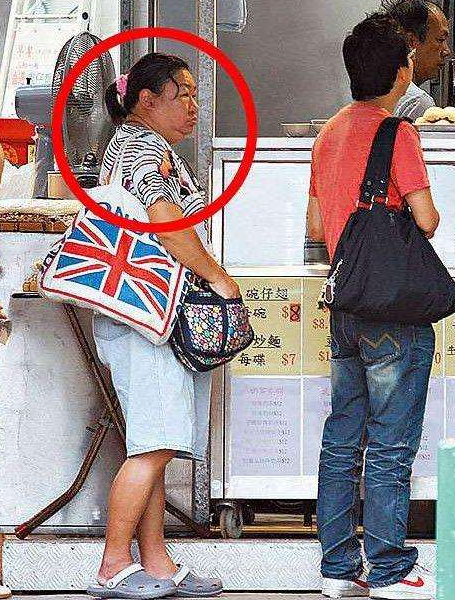 刘德华|刘德华的亲弟弟真容，网友：真心一个模子刻出来的？