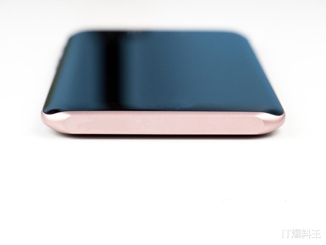 「华为」华为“未来手机”外观专利曝光：整机全无孔、实体按键消失！