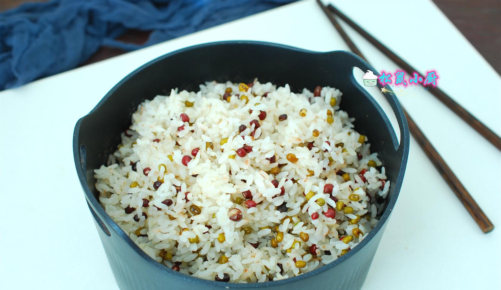 『米饭』自从我开始减肥后，天天煮这一锅饭，低糖低热量，米饭粒粒香