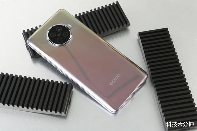 骁龙865|2020年性能最强的三款手机，都是12GB+256GB，价格最低仅3699元