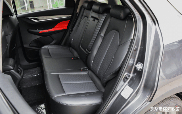 别克君威|最牛的“中国造”！配高清双联屏，9.29万，不给合资车留活路