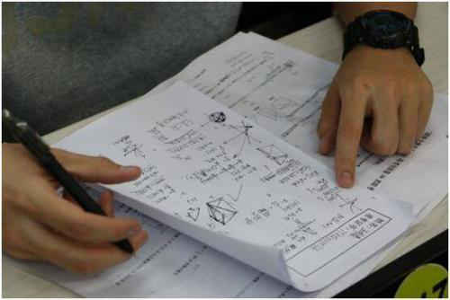 ：“大型考试”为什么需要回收草稿纸？学生：这么多年也没整明白！