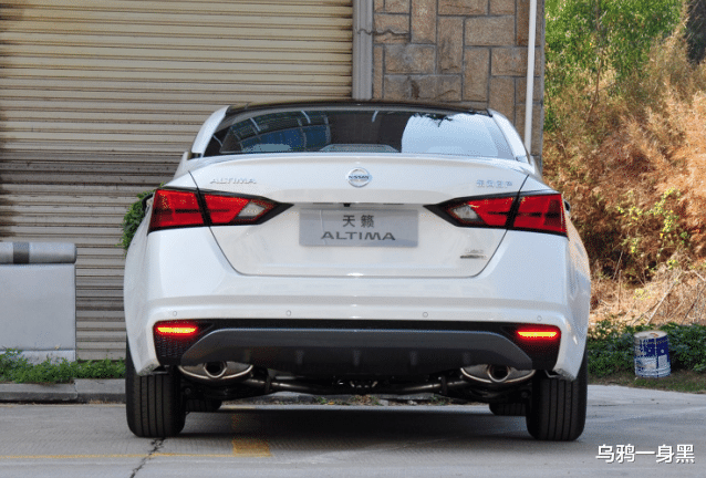 「日产天籁」日产豁出去了！天籁降到13万起，网友：还买什么思域！