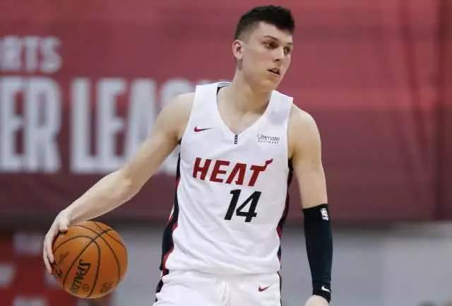 「湖人队」第二个克莱？湖人补强目标出现！专家：得到他，詹姆斯6冠稳了