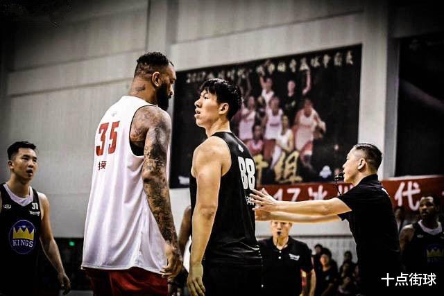 [王少杰]中国野球第一人结婚了！曾拒绝CBA但年薪远超状元王少杰，妻子很漂亮