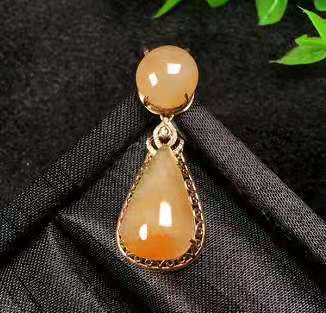 ▲翡翠水滴寓意坚持不懈