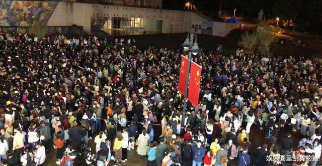 肖战|肖战粉丝深夜吼叫没素质,真相却令人吃惊,路人缘是这样被败坏的