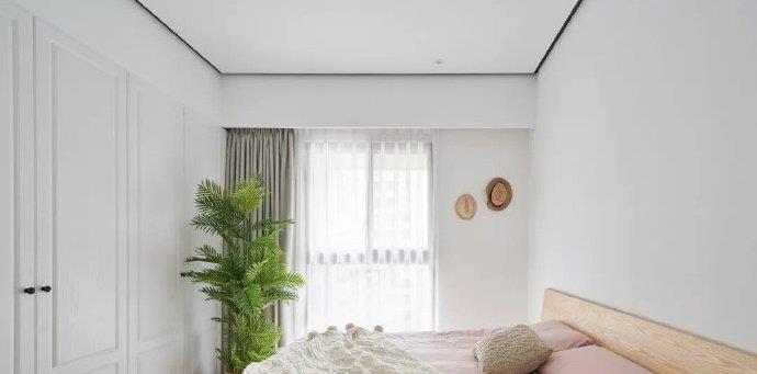 【】100平简约北欧风装修，客厅隔出一半做地台休闲区，空间放大一倍