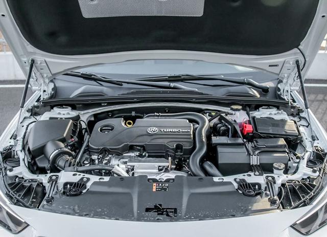 [奥迪A3]18万预算，别克君威和奥迪A3选谁好？4S店长：看完你就有答案