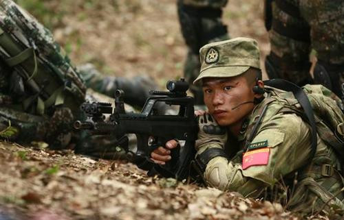 「特种兵」全球最严酷的军校，训练用真枪，毕业率不到2成，各国仍抢着入学