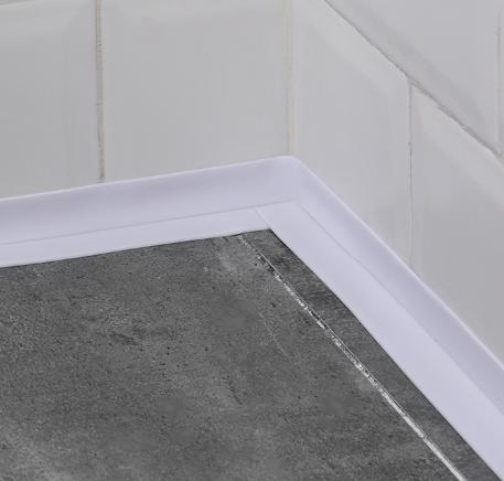 ＂卫生间玻璃胶发黑长霉怎么处理？学会这几招，让玻璃胶干净如新＂