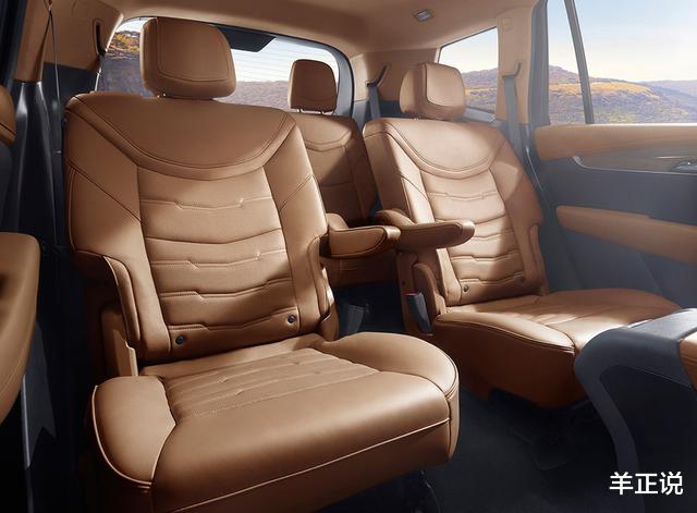 [凯迪拉克]凯迪拉克中大型SUV又跳水，与宝马X5同级，如今32万起，6座布局