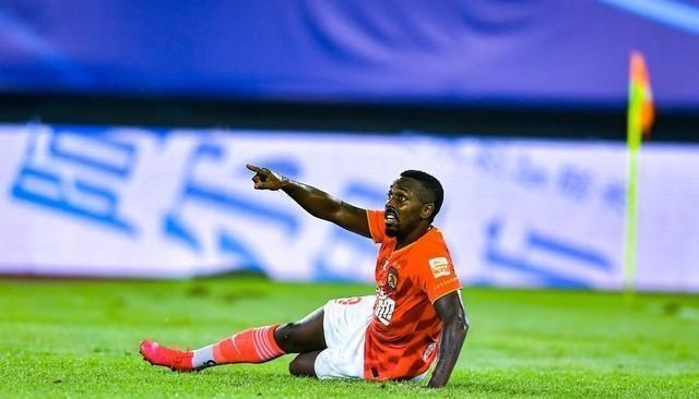 广州恒大|广州恒大又一人宣布王者归来,本人发布海报,将成卡帅奇兵