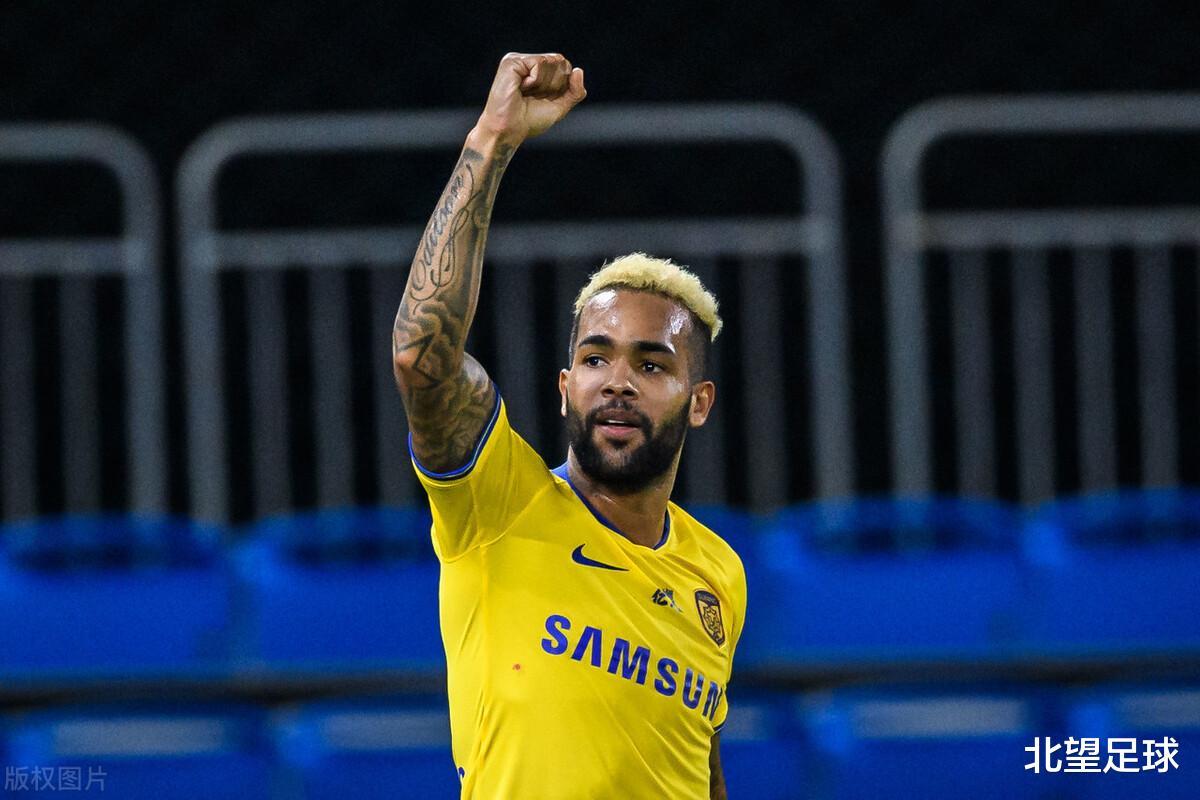 江苏苏宁|手球+争议判罚+门将超神扑点！特谢拉梅开二度帮助苏宁来到榜首！