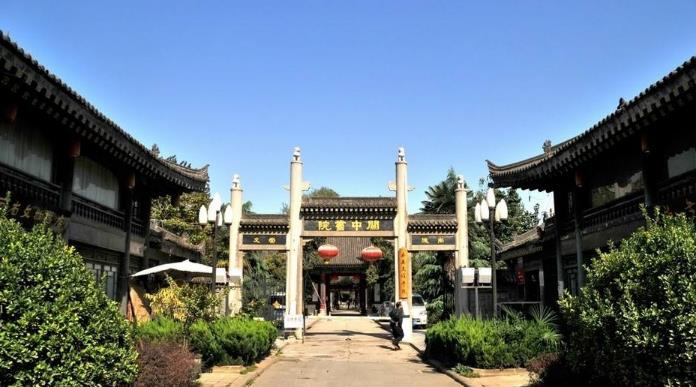 西安旅游|西安又一景点火爆全国，长度不足一公里的仿古街，却受到众人追捧