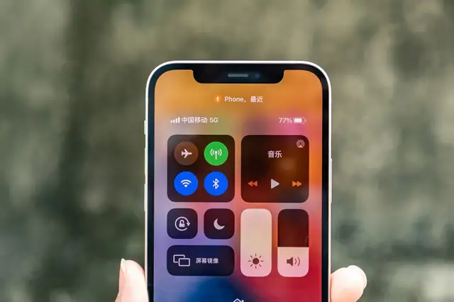 iphone12|终于知道为什么大部分人会选择iPhone12，而不是Mate40Pro了！