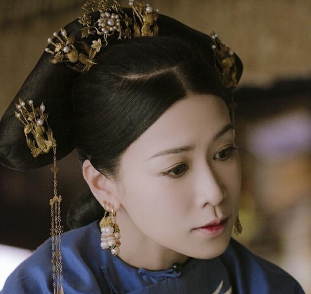 佘诗曼|凭借《延禧攻略》再度翻红，邀约不断新戏造型曝光，45岁出演少女