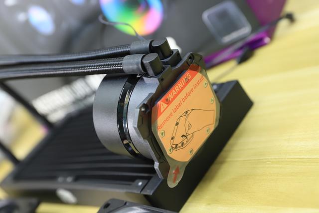 显卡|刷新对itx的认识,又是水冷又是长显卡的性能级itx主机