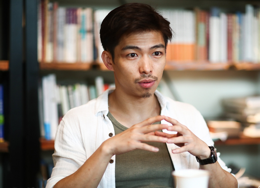 章宇|宋佳章宇新片将映，伍佰献声嗓音独特，网友直言已开始单曲循环