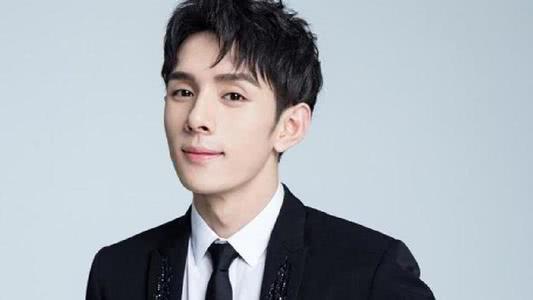 『罗永浩』罗永浩忽然官宣!李佳琦措手不及!带货主播们业绩要\凉“?