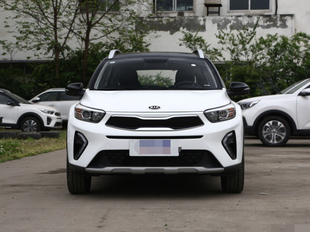 起亚汽车|起亚奕跑开始发力，降到6.28万，加一万上自动，车迷：比缤越强