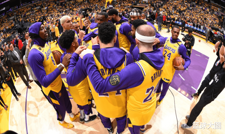 湖人队|第三巨头！湖人没去招募，他自己主动来了！