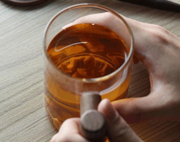 睡眠|常吸烟的人，“睡觉”有3个表现，肺已严重损伤，不要继续吸烟了