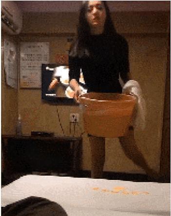 迪丽热巴：一足疗妹神似迪丽热巴，硬被网友给“宣传”关门了，树大招风啊