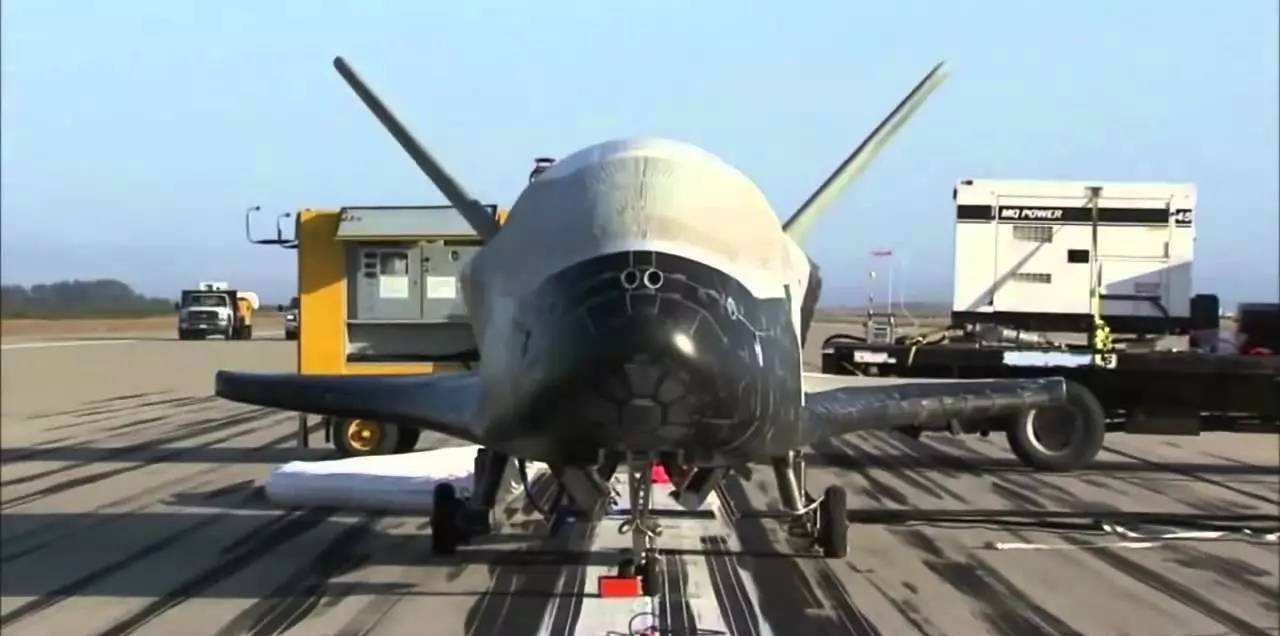 卫星▲美国第六次发射X-37B，意外公布任务细节，外部机械手可抓捕卫星