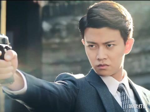秋蝉@《秋蝉》薛萍结局：帮叶冲一起对付日本人，与唐风感情一波三折