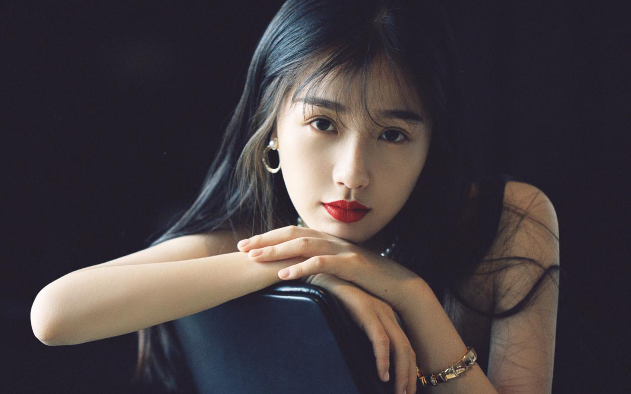 虞书欣■青春有你2火热进行中，学员虞书欣引人注目，身世如此出众！