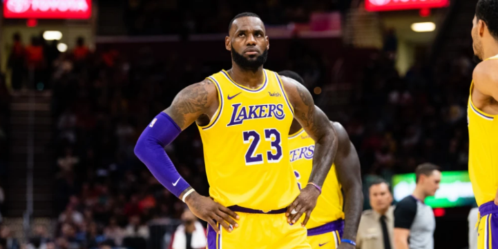 「勒布朗·詹姆斯」终于表态了!欧文带头抵制复赛,詹姆斯态度公开或成就历史新地位