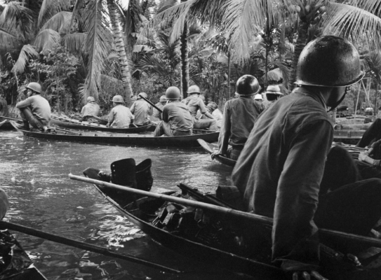 『越南』此国曾对外放狠话，谁动中国就对谁出手，4年后自己做出无耻之举