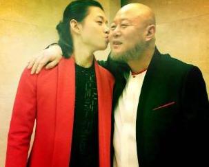 霍尊@霍尊：母亲为他退出乐坛，父亲火风重组家庭后，亲妈继母胜似姐妹