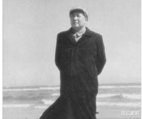 革命|陈赓大将的胆子有多大？给毛主席汇报工作同时，竟敢偷毛主席的烟