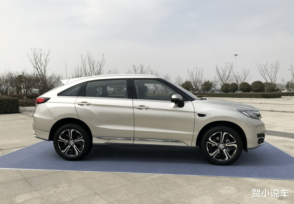 本田urv|本田冠道和URV相比，谁的性价比更高，该如何去做一个选择？