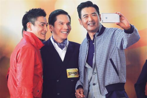 溜肩|向华强之女43岁始终不结婚？看清其真实模样后：你敢把她带回家？