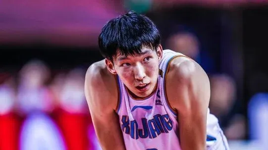 江苏省|MVP+DPOY全都要！再见易建联！他要成CBA史上第一人