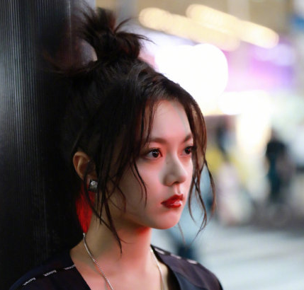 赵今麦|00后女艺人人气排行:蒋依依第7,赵今麦第5,榜首一个眼神让人害怕