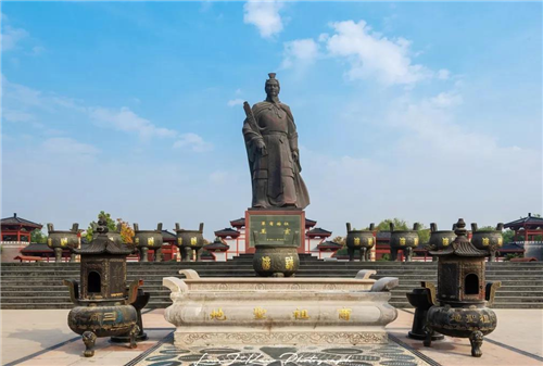 蜀山笔侠 孙子在历史课本上看到一个名字,感觉很像爷爷,回家一问竟是真的