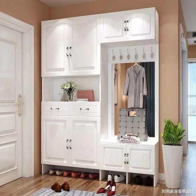 |玄关鞋柜就该这样装,一个柜子比储物间还能装,邻居看了都羡慕!