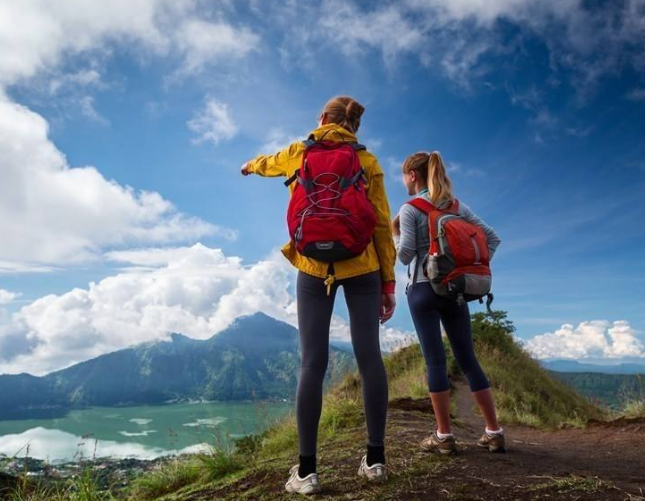 导游|为何去日本旅行时,导游告诫不要背背包?导游:背了你会后悔!