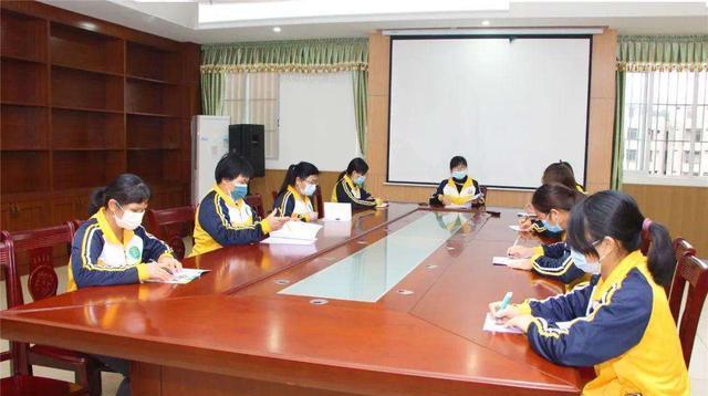 「幼儿园」这学期幼儿园不开学的地区，家长预交的学费是退费还是延迟下期？