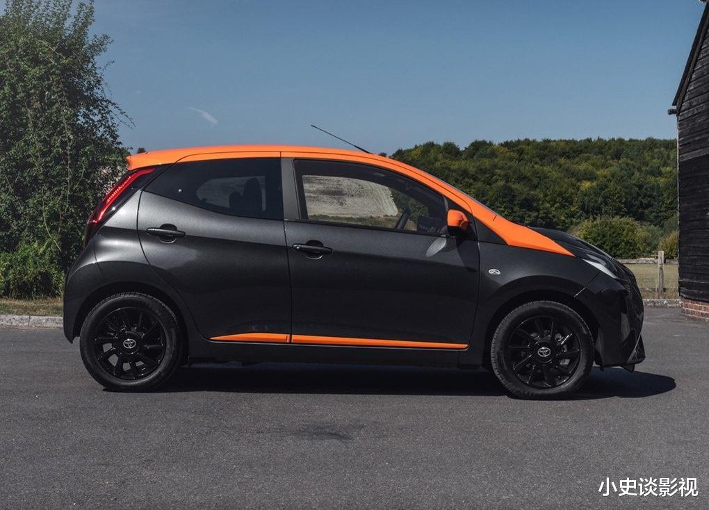 五菱|丰田微型车登场，或四万起售！成五菱MiNi最强对手，百公里油耗2毛