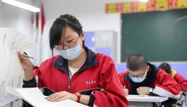 「留学生」教育厅的“最新”通告，学生将迎来一个坏消息？家长感叹：也是无奈之举