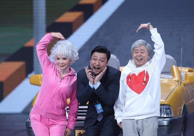 春晚|当年上3次春晚还搞砸，还闪婚嫁给富豪，后来靠“踩”杨紫复出？