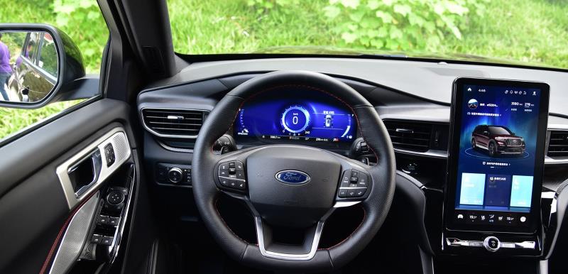 福特探险者|探险者的异响严重吗？它很费油吗？1万公里后，车主说了优缺点！